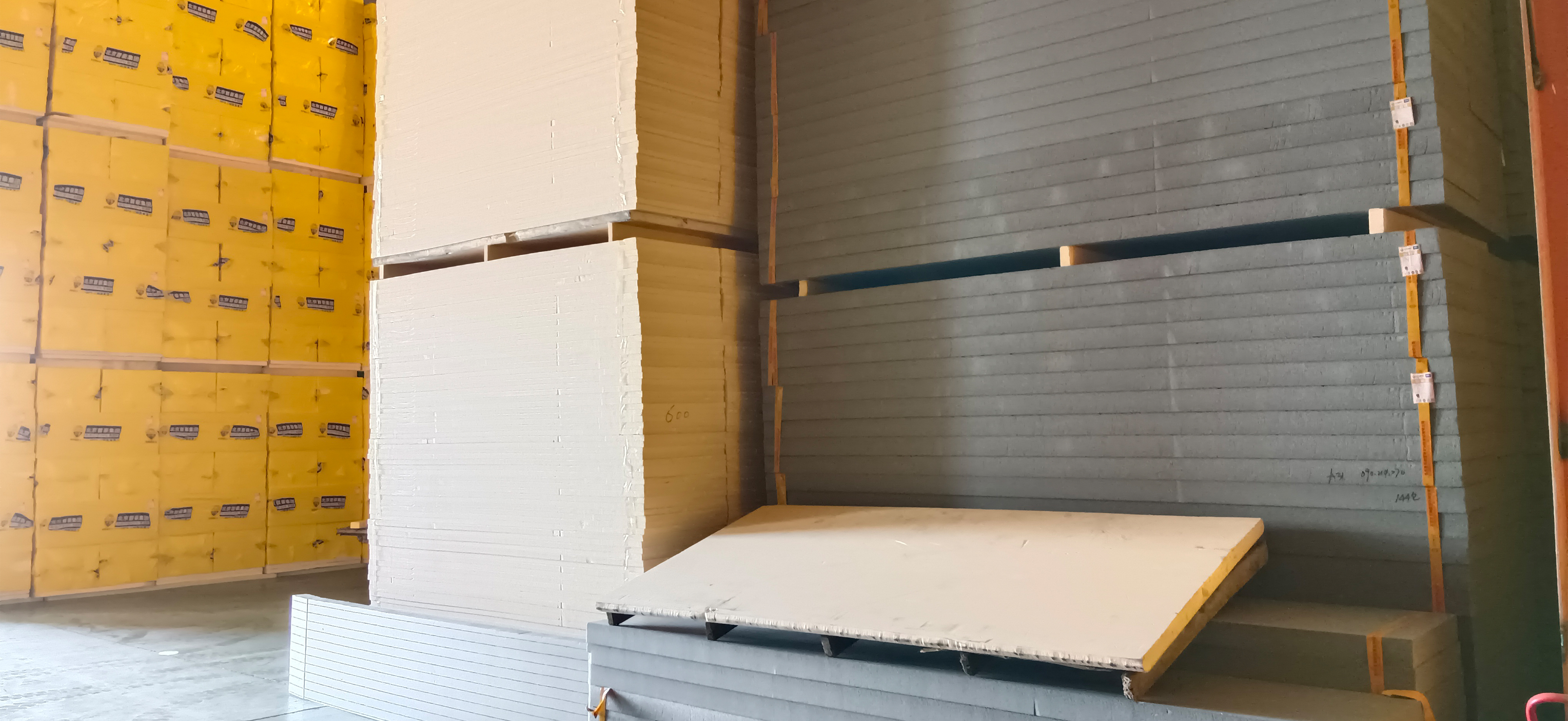 1748571995259426.jpg CXPS挤塑板 06-完成.jpg